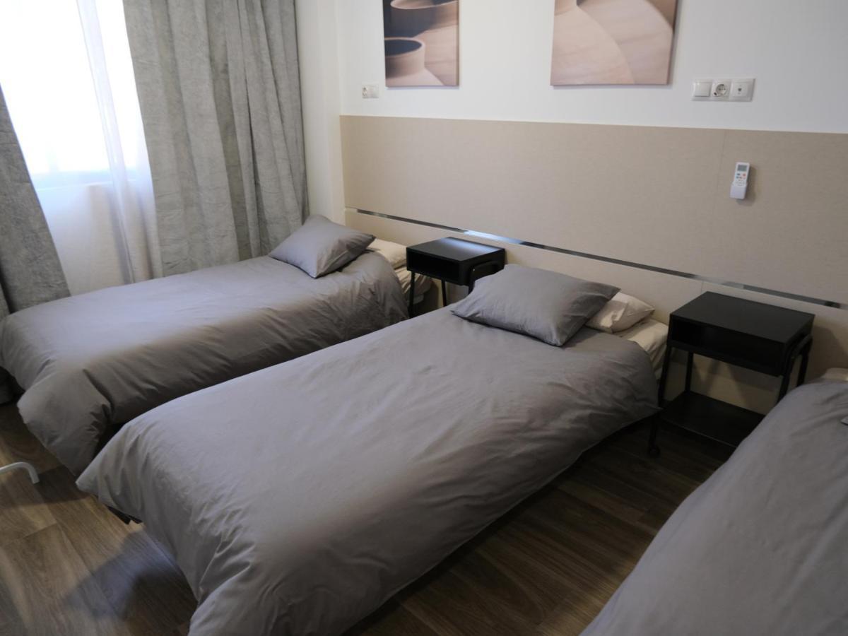 Alianza Suites Madrid Bagian luar foto