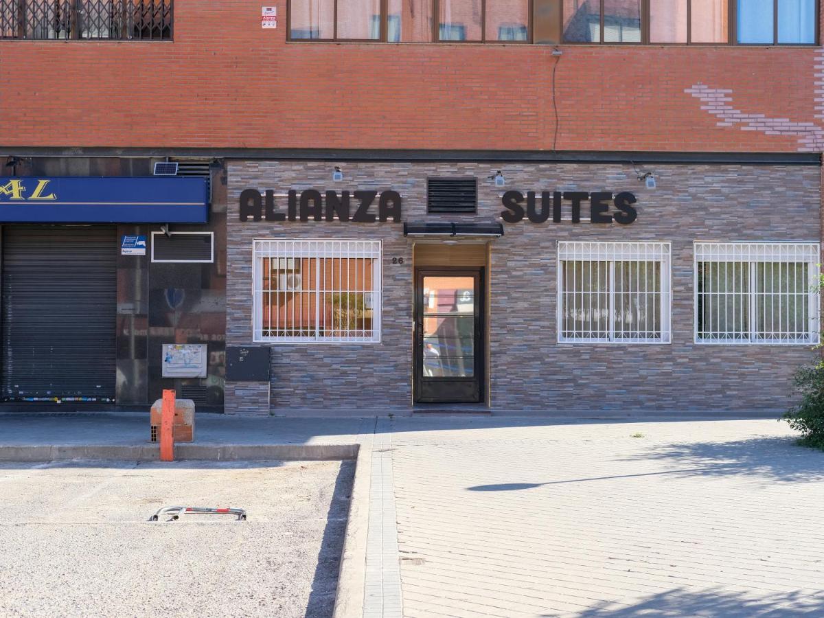 Alianza Suites Madrid Bagian luar foto