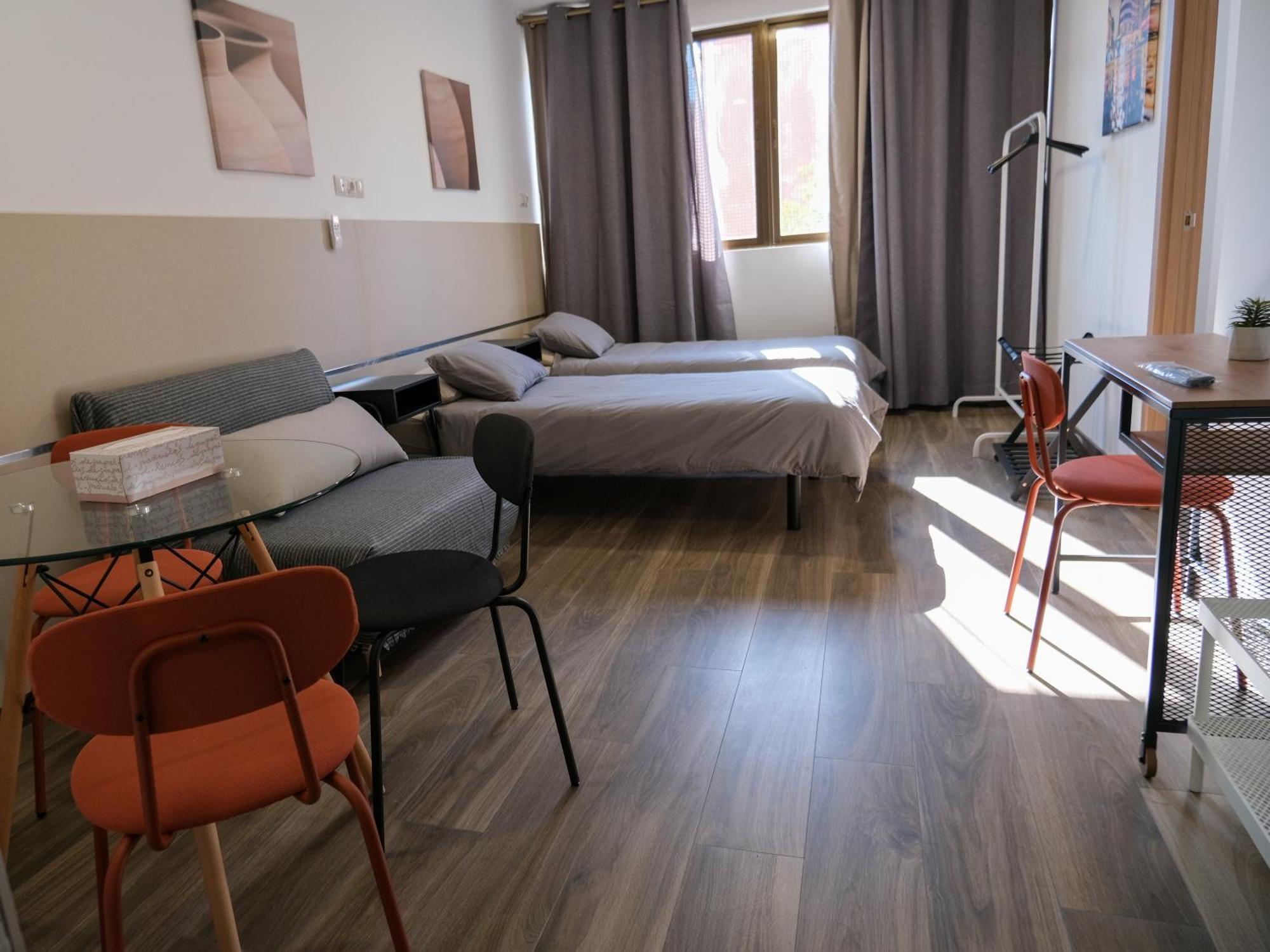 Alianza Suites Madrid Bagian luar foto
