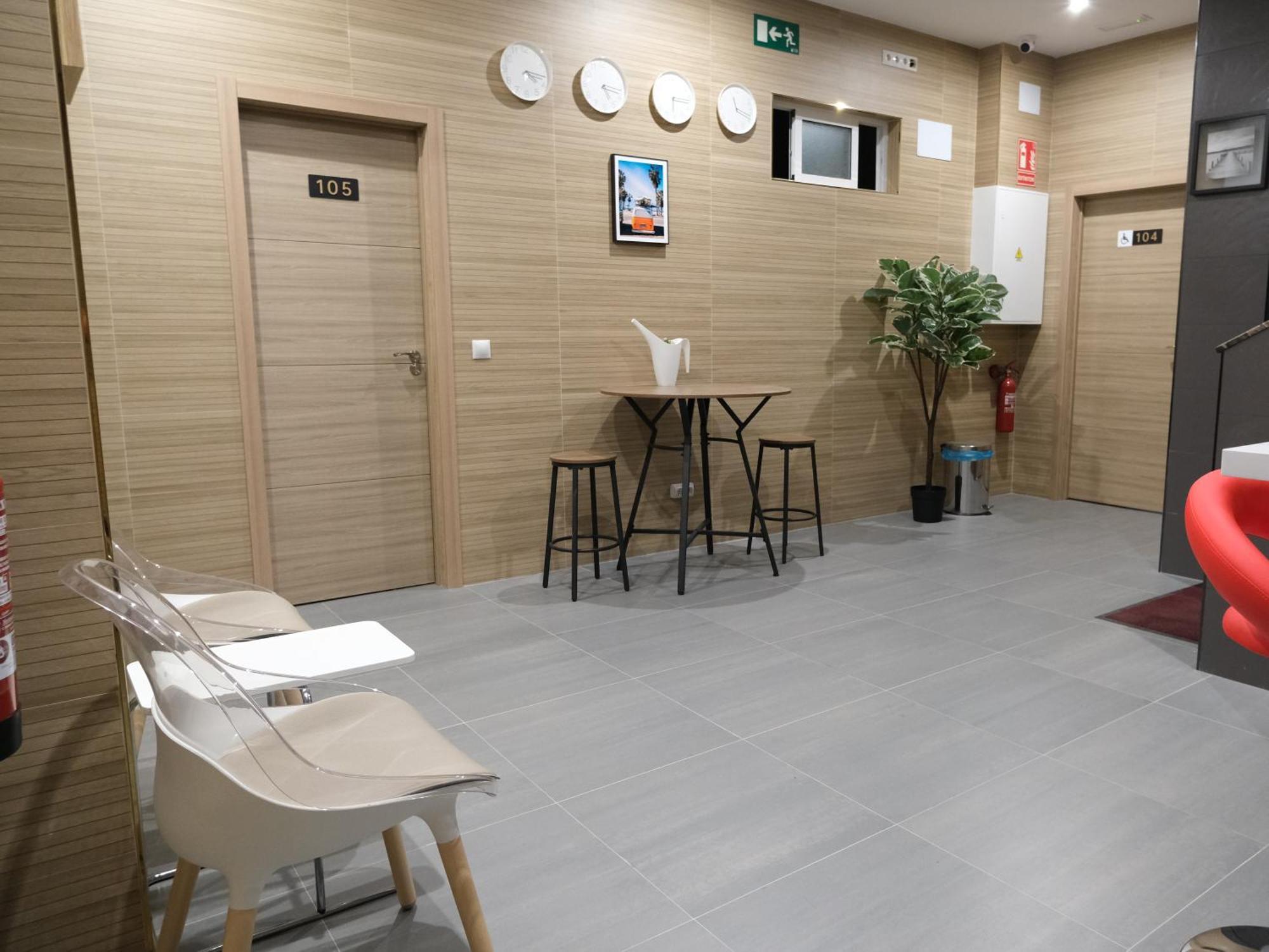 Alianza Suites Madrid Bagian luar foto